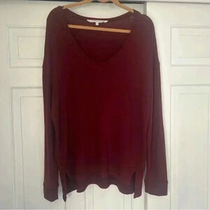 Cupcakes & Cashmere Wine Colored V Neck Long Sleeve Basic Top